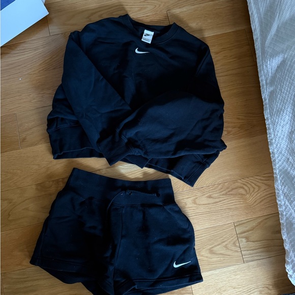 Nike Tops - Nike Black Performance Shorts + Sweatshirt + T-shirt SET OF 3 pieces